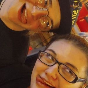 Meet your Posher, Kaci